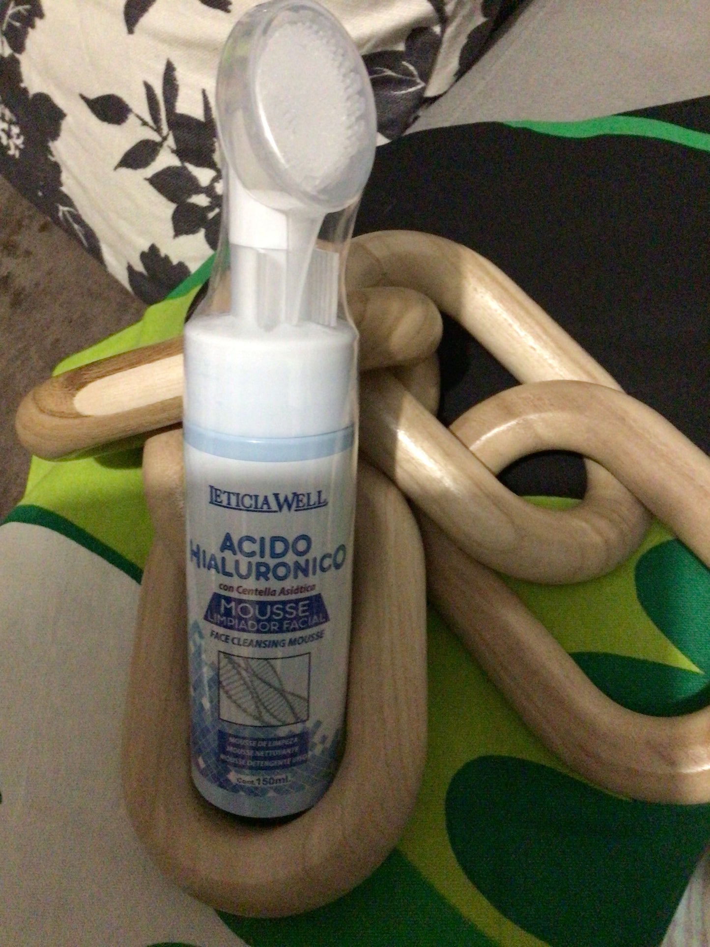 Nettoyant pour visage à l acide hyaluronique