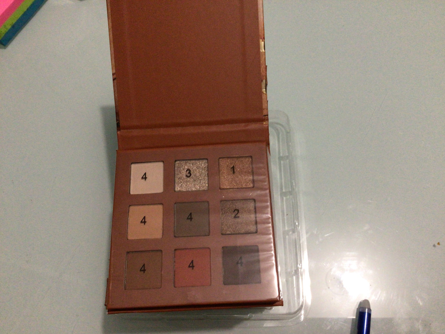 Petite palette de maquillage