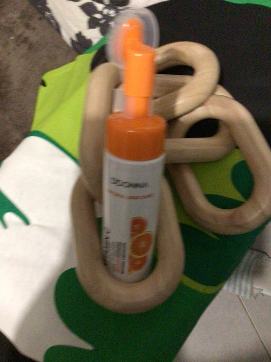 Eau nettoyante à base de la vitamine c