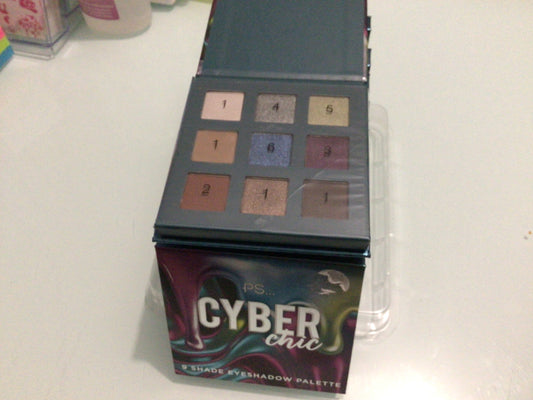 Petite palette de maquillage