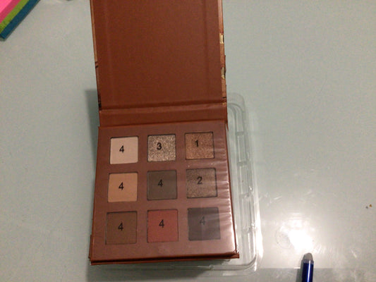 Petite palette de maquillage